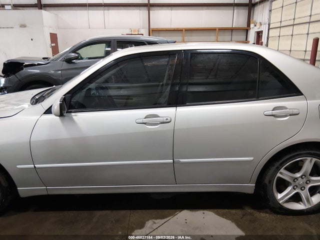 2003 Lexus Is 300 მანქანა იყიდება აუქციონზე, vin: JTHBD192330072076, აუქციონის ნომერი: 46027184