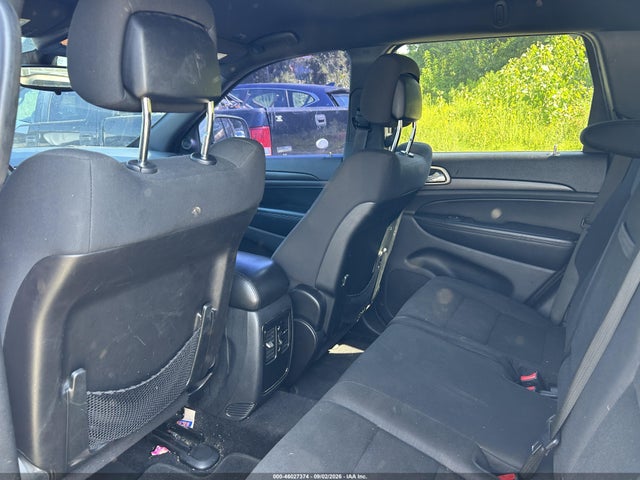 46027374 :رقم المزاد ، 1C4RJEAG5HC656573 vin ، 2017 Jeep Grand Cherokee Laredo 4x2 مزاد بيع