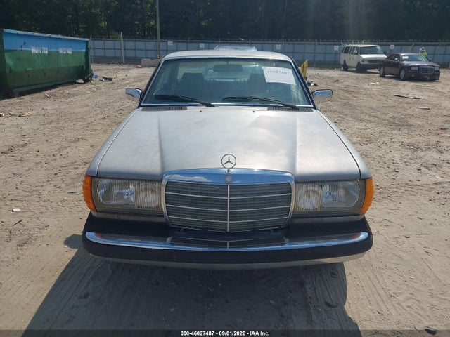 1985 Mercedes-benz 300 Cdt მანქანა იყიდება აუქციონზე, vin: WDBAB53A5FA245314, აუქციონის ნომერი: 46027487