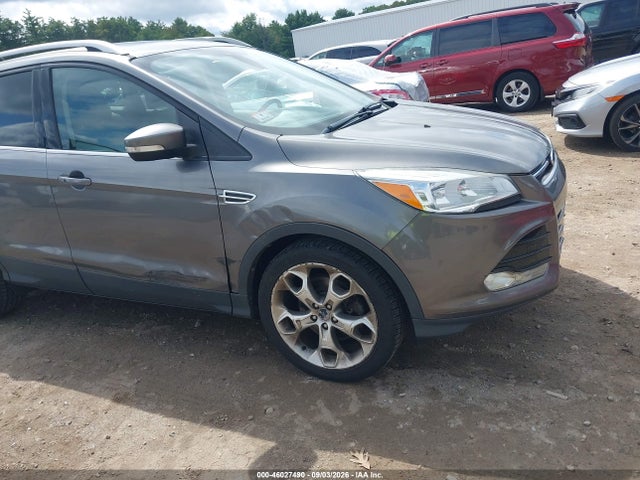 1FMCU9J95EUD13334 Ford Escape Titanium