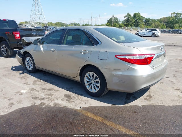 2016 Toyota Camry Le მანქანა იყიდება აუქციონზე, vin: 4T4BF1FK8GR517539, აუქციონის ნომერი: 46027514