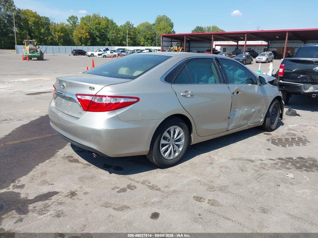 2016 Toyota Camry Le მანქანა იყიდება აუქციონზე, vin: 4T4BF1FK8GR517539, აუქციონის ნომერი: 46027514