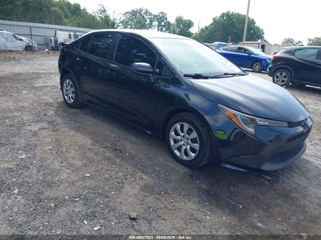 46027523 :رقم المزاد ، 5YFEPMAE4NP373901 vin ، 2022 Toyota Corolla Le مزاد بيع