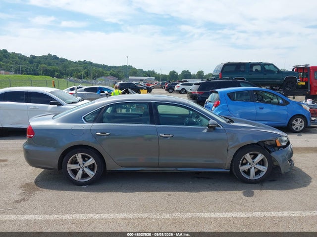 2012 Volkswagen Passat 2.5l Se მანქანა იყიდება აუქციონზე, vin: 1VWBH7A39CC049510, აუქციონის ნომერი: 46027530