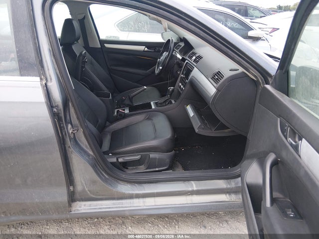 2012 Volkswagen Passat 2.5l Se მანქანა იყიდება აუქციონზე, vin: 1VWBH7A39CC049510, აუქციონის ნომერი: 46027530