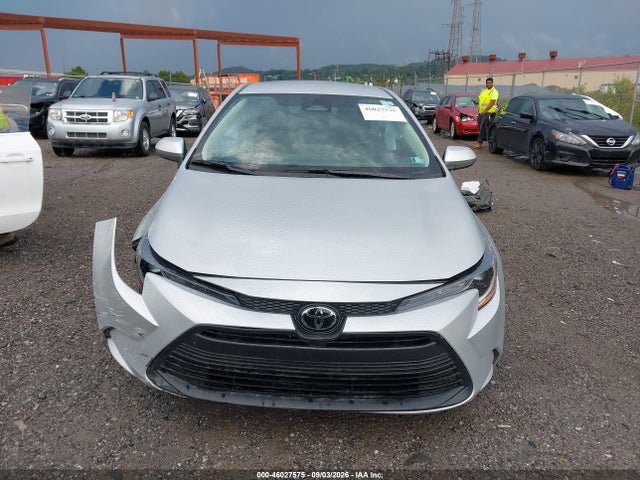 2026 Toyota Corolla Le მანქანა იყიდება აუქციონზე, vin: 5YFB4MDE2TP440631, აუქციონის ნომერი: 46027575