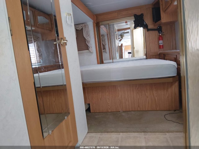 2004 Forest River Cedar Creek მანქანა იყიდება აუქციონზე, vin: 4X4FCRF204P187956, აუქციონის ნომერი: 46027576