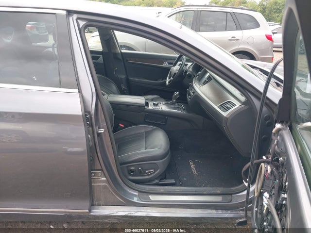 Hyundai Genesis 3.8 2016 KMHGN4JE4GU112042 Image 5