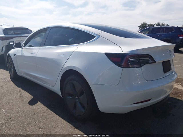 5YJ3E1EB0KF493326 Tesla Model 3 Long Range/performance