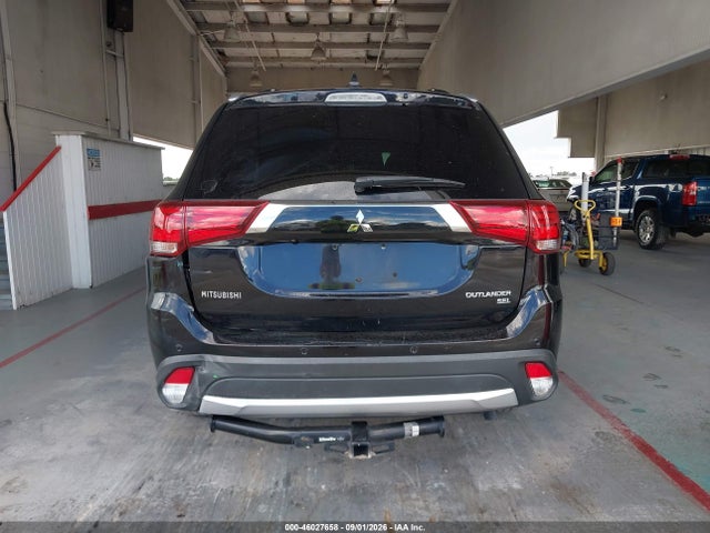 Продажа на аукционе авто 2018 Mitsubishi Outlander Sel, vin: JA4AD3A36JZ054168, номер лота: 46027658