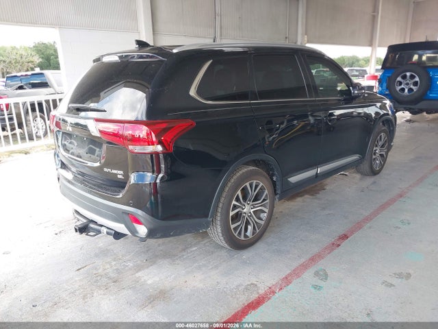 Продажа на аукционе авто 2018 Mitsubishi Outlander Sel, vin: JA4AD3A36JZ054168, номер лота: 46027658
