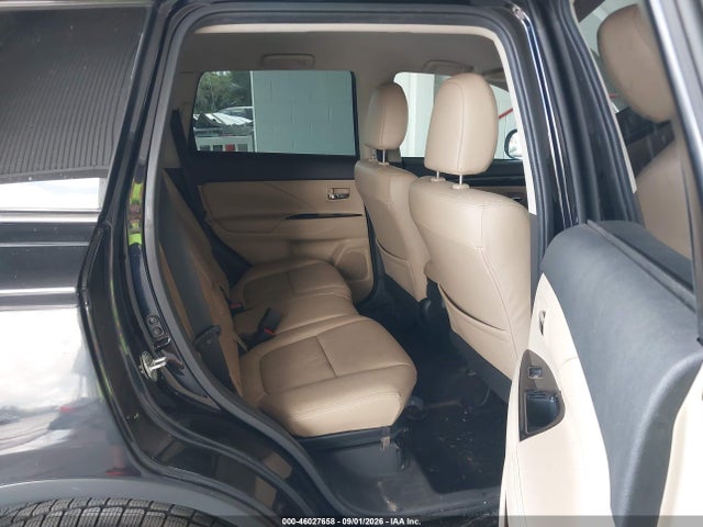 Продажа на аукционе авто 2018 Mitsubishi Outlander Sel, vin: JA4AD3A36JZ054168, номер лота: 46027658
