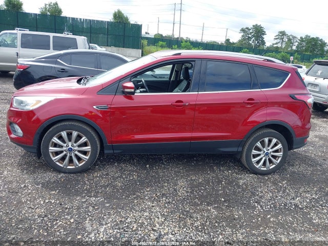 46027673 :رقم المزاد ، 1FMCU9J93JUB58051 vin ، 2018 Ford Escape Titanium مزاد بيع
