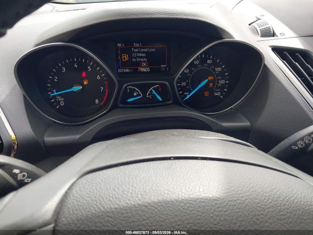 46027673 :رقم المزاد ، 1FMCU9J93JUB58051 vin ، 2018 Ford Escape Titanium مزاد بيع