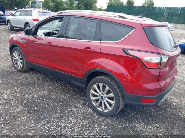46027673 :رقم المزاد ، 1FMCU9J93JUB58051 vin ، 2018 Ford Escape Titanium مزاد بيع