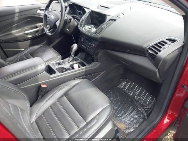 46027673 :رقم المزاد ، 1FMCU9J93JUB58051 vin ، 2018 Ford Escape Titanium مزاد بيع