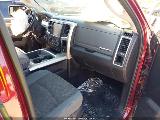 46027684 :رقم المزاد ، 1C6RR7LGXHS756747 vin ، 2017 Ram 1500 Big Horn  4x4 5'7 Box مزاد بيع