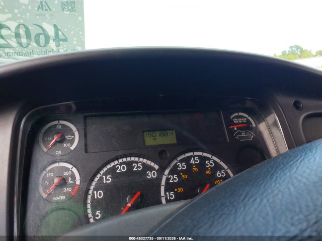 2015 Freightliner M2 106 Medium Duty მანქანა იყიდება აუქციონზე, vin: 1FVACWDU9FHGA0556, აუქციონის ნომერი: 46027735
