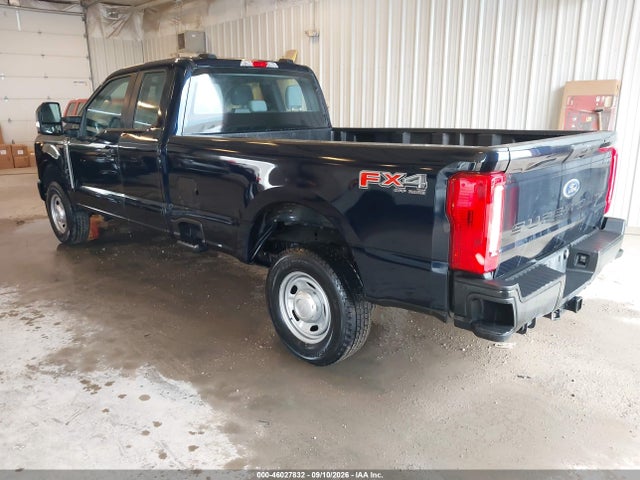 46027832 :رقم المزاد ، 1FT7X2BA5PED80025 vin ، 2023 Ford F-250 Xl مزاد بيع