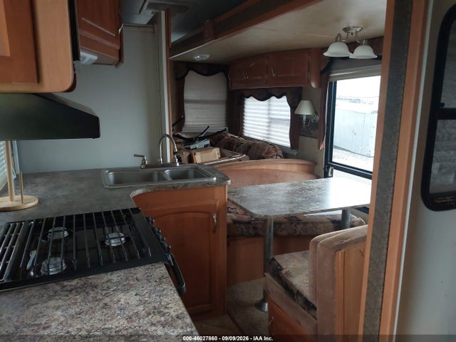 2008 Keystone Rv Cougar 318sab 5th Whl Travel Trailer მანქანა იყიდება აუქციონზე, vin: 4YDF3182782508783, აუქციონის ნომერი: 46027860