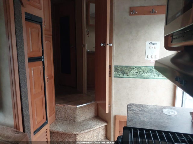 2008 Keystone Rv Cougar 318sab 5th Whl Travel Trailer მანქანა იყიდება აუქციონზე, vin: 4YDF3182782508783, აუქციონის ნომერი: 46027860