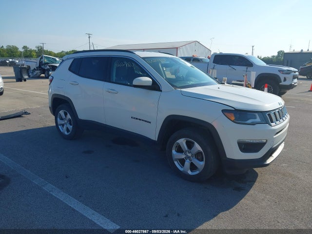 2018 Jeep Compass Latitude 4x4 მანქანა იყიდება აუქციონზე, vin: 3C4NJDBB1JT331635, აუქციონის ნომერი: 46027867