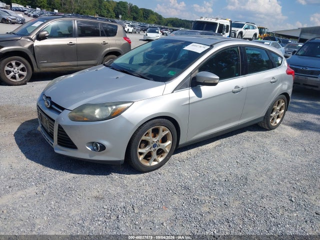46027879 :رقم المزاد ، 1FADP3N20EL180701 vin ، 2014 Ford Focus Titanium مزاد بيع