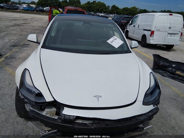 Продаж на аукціоні авто 2022 Tesla Model 3 Rear-wheel Drive, vin: 5YJ3E1EA1NF102700, номер лоту: 46027886