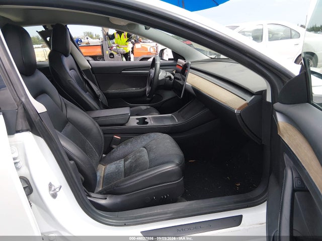 Продаж на аукціоні авто 2022 Tesla Model 3 Rear-wheel Drive, vin: 5YJ3E1EA1NF102700, номер лоту: 46027886