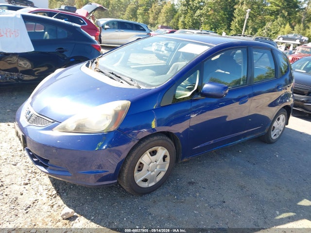 46027905 :رقم المزاد ، JHMGE8G30DC032190 vin ، 2013 Honda Fit مزاد بيع