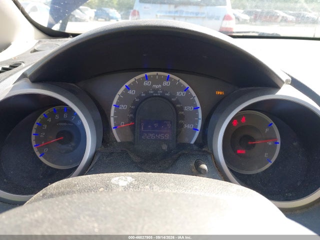 46027905 :رقم المزاد ، JHMGE8G30DC032190 vin ، 2013 Honda Fit مزاد بيع