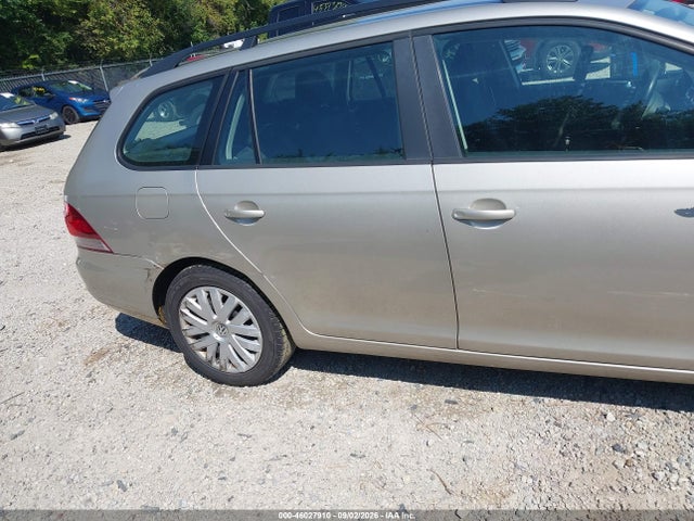 Aukcja sprzedaży 2013 Volkswagen Jetta Sportwagen 2.5l S, vin: 3VWPP7AJ2DM647008, numer aukcji: 46027910