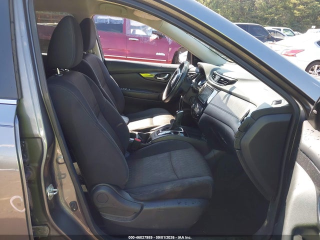 46027989 :رقم المزاد ، 5N1AT2MT2HC891720 vin ، 2017 Nissan Rogue Sv مزاد بيع