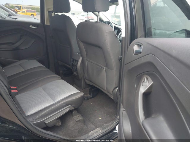 Продажа на аукционе авто 2017 Ford Escape Se, vin: 1FMCU0GD7HUD17106, номер лота: 46027996