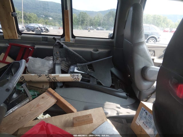 46028011 :رقم المزاد ، 1GAHG39U751161610 vin ، 2005 Chevrolet Express مزاد بيع