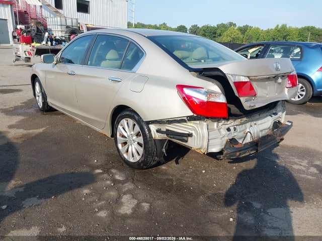 46028017 :رقم المزاد ، 1HGCR2F77EA084162 vin ، 2014 Honda Accord Ex مزاد بيع