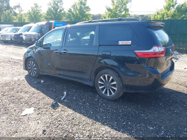 Продажа на аукционе авто 2018 Toyota Sienna Xle 7 Passenger, vin: 5TDDZ3DC4JS197198, номер лота: 46028085