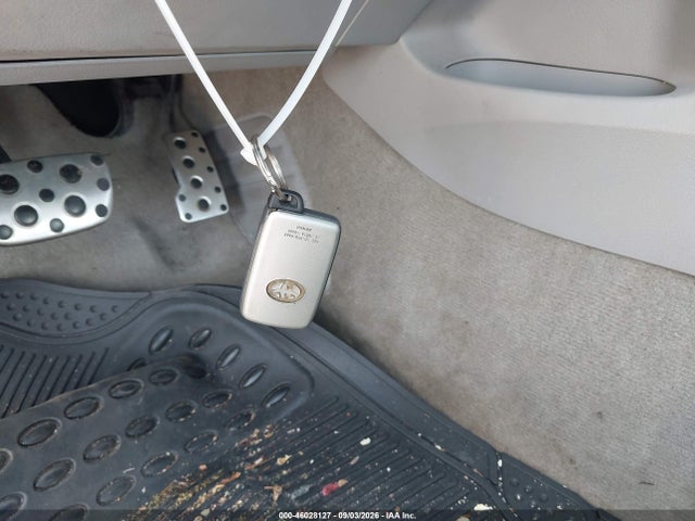 46028127 :رقم المزاد ، 4T1BF3EK2AU027225 vin ، 2010 Toyota Camry Se مزاد بيع
