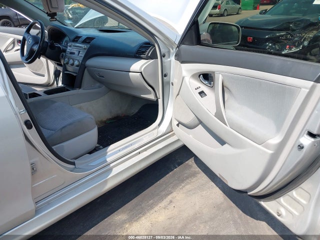 46028127 :رقم المزاد ، 4T1BF3EK2AU027225 vin ، 2010 Toyota Camry Se مزاد بيع