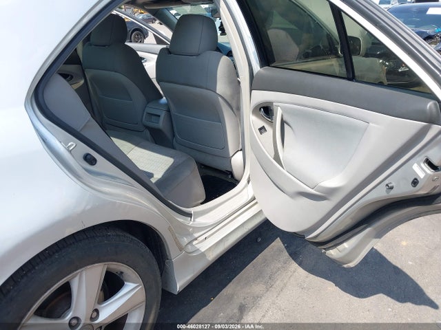 46028127 :رقم المزاد ، 4T1BF3EK2AU027225 vin ، 2010 Toyota Camry Se مزاد بيع