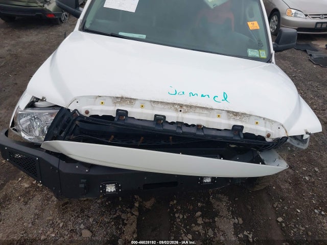 Aukcja sprzedaży 2010 Toyota Tundra Grade 5.7l V8, vin: 5TFUY5F11AX104433, numer aukcji: 46028192