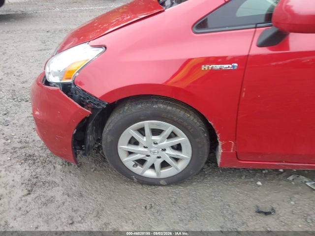 2014 Toyota Prius V Two მანქანა იყიდება აუქციონზე, vin: JTDZN3EU0EJ013175, აუქციონის ნომერი: 46028195