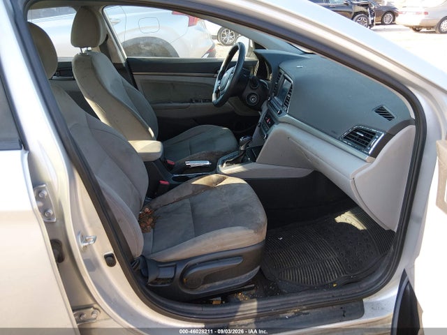 2018 Hyundai Elantra Sel მანქანა იყიდება აუქციონზე, vin: 5NPD84LF7JH217938, აუქციონის ნომერი: 46028211