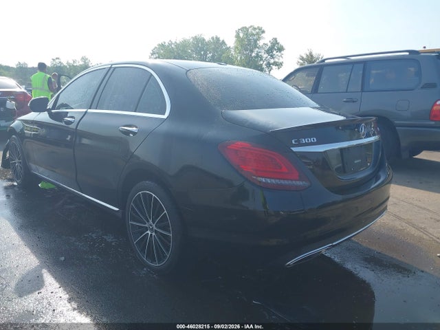46028215 :رقم المزاد ، 55SWF8EB5KU292958 vin ، 2019 Mercedes-benz C 300 4matic مزاد بيع