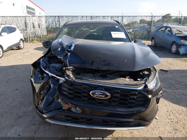 1FMCU9MNXPUB39062 Ford Escape St-line