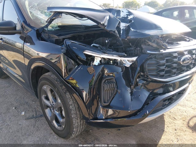 1FMCU9MNXPUB39062 Ford Escape St-line