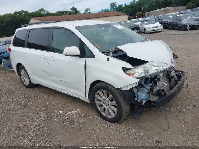46028222 :رقم المزاد ، 5TDJK3DC7ES082009 vin ، 2014 Toyota Sienna Le 7 Passenger مزاد بيع