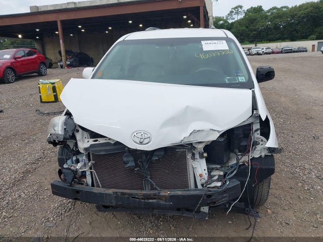 46028222 :رقم المزاد ، 5TDJK3DC7ES082009 vin ، 2014 Toyota Sienna Le 7 Passenger مزاد بيع