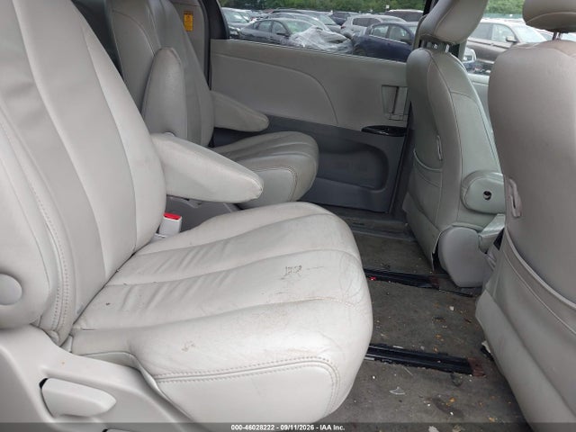 46028222 :رقم المزاد ، 5TDJK3DC7ES082009 vin ، 2014 Toyota Sienna Le 7 Passenger مزاد بيع