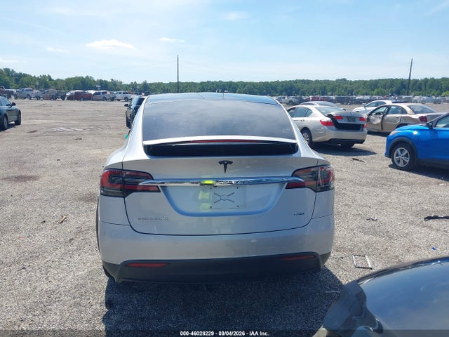 Продаж на аукціоні авто 2018 Tesla Model X 100d/75d/p100d, vin: 5YJXCDE29JF114203, номер лоту: 46028229